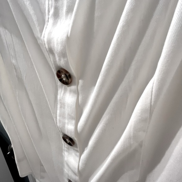 Crop Top - Picture 4 of 5